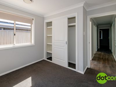 27 Hindmarsh Esplanade, Dubbo