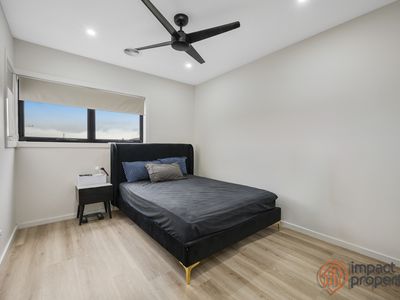 4 Keith Bain Crest, Whitlam