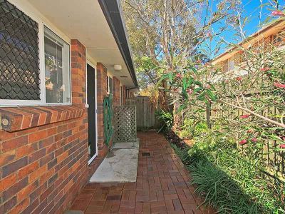 1/4 Aramac Ct, Capalaba