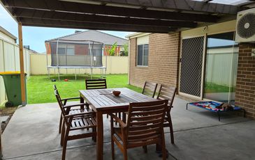 4 CORNFLOWER STREET, Pakenham