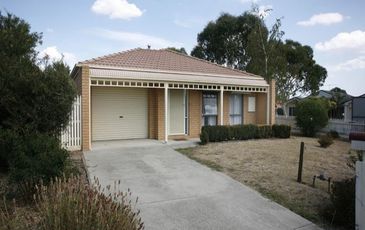 1 Regent Close, Berwick