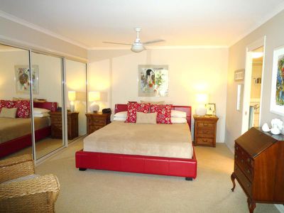 2 Honeyeater Ct, Woodgate