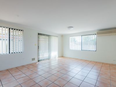 10 Desmond Place, Rivervale