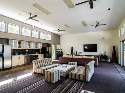 32 / 90 Beach Road, Noosa North Shore
