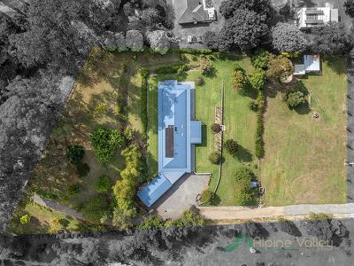 169 Simmonds Creek Road, Tawonga South