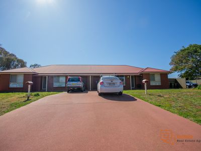93 Twickenham, Dubbo