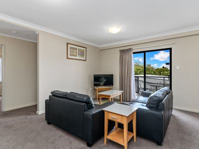 13 / 122 Mounts Bay Road, Perth