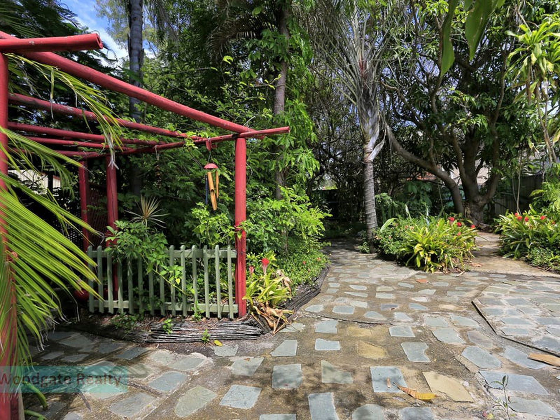 8 Fifth Ave, Woodgate