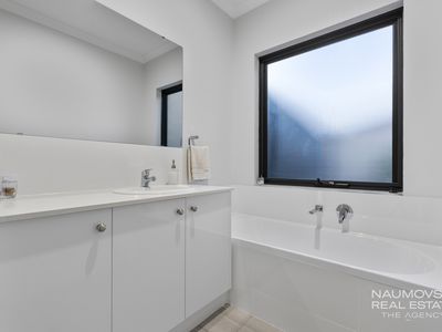 12B Berkeley Avenue, Nollamara