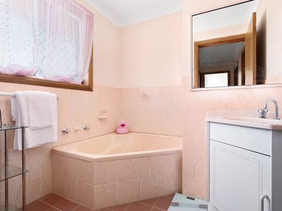 2 / 27 South Street, Tuncurry
