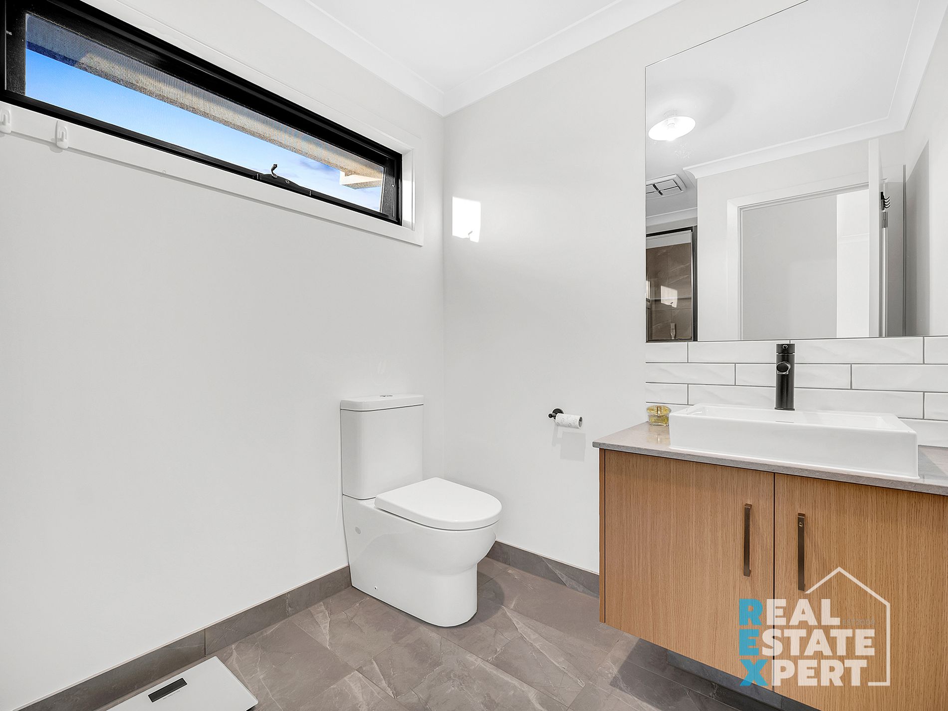 2 / 69 Somerville Road, Hampton Park