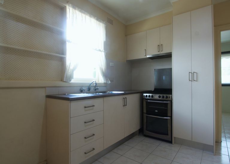 36 Alward Avenue, Clayton South