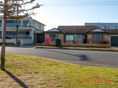 1 / 44 Seaview Road, West Beach