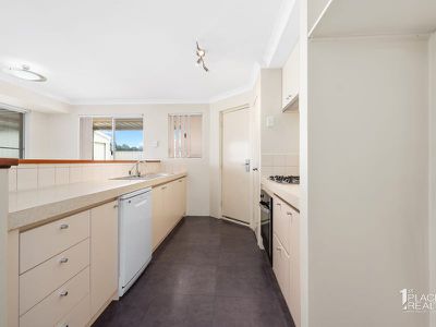 6B Monclair Ct, Meadow Springs