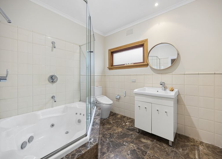 106 Barkers Road, Hawthorn