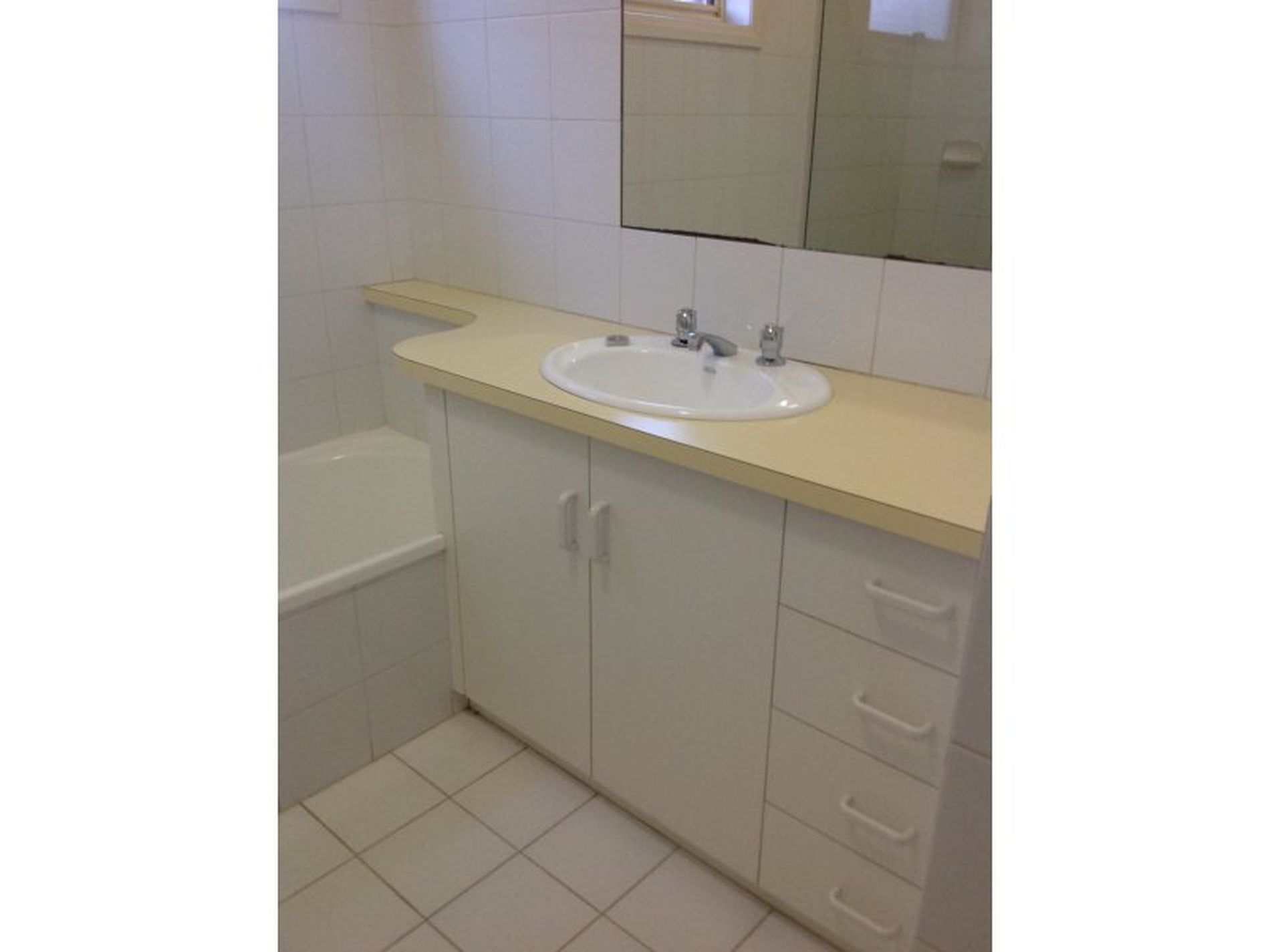 174 Minerva Road, Newtown