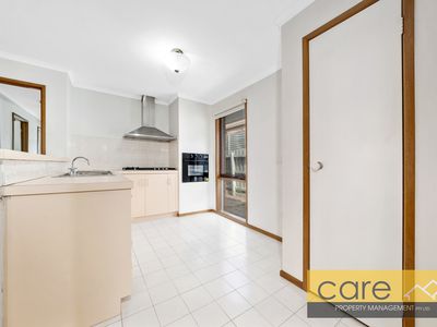 8 Mayruck Rise, Hampton Park