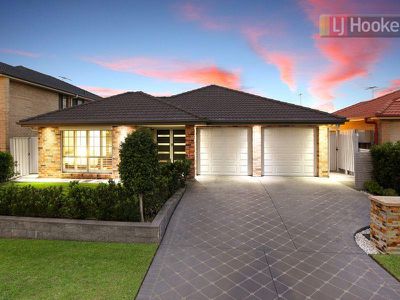 32 Lilydale Avenue, Woodcroft