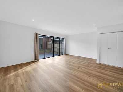 23 Irvington Road, Manor Lakes