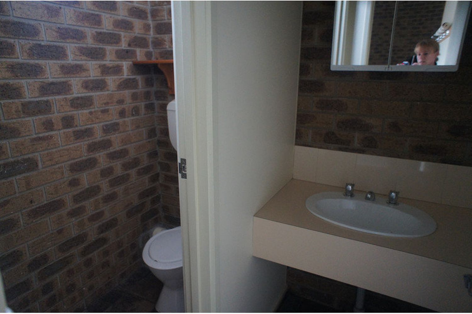 2 / 31 - 33 O'Callaghans Prd, Horsham