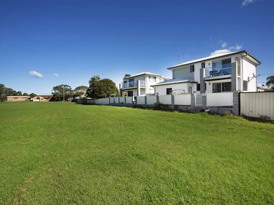 12A Joan Ave, Warilla