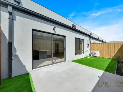 14 Attraction Way, Mambourin