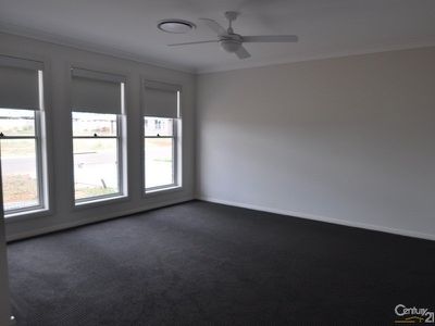 1  Apsley Crescent, Dubbo