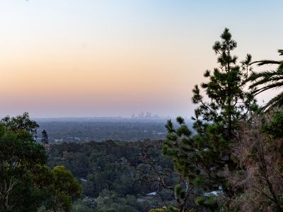 17 Bromfield Drive, Kelmscott