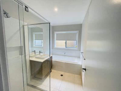36 Harvest St, Morayfield
