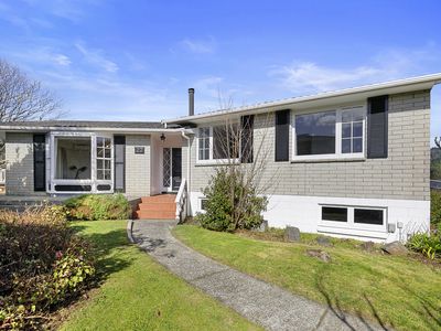 27 Sunbrae Drive, Silverstream