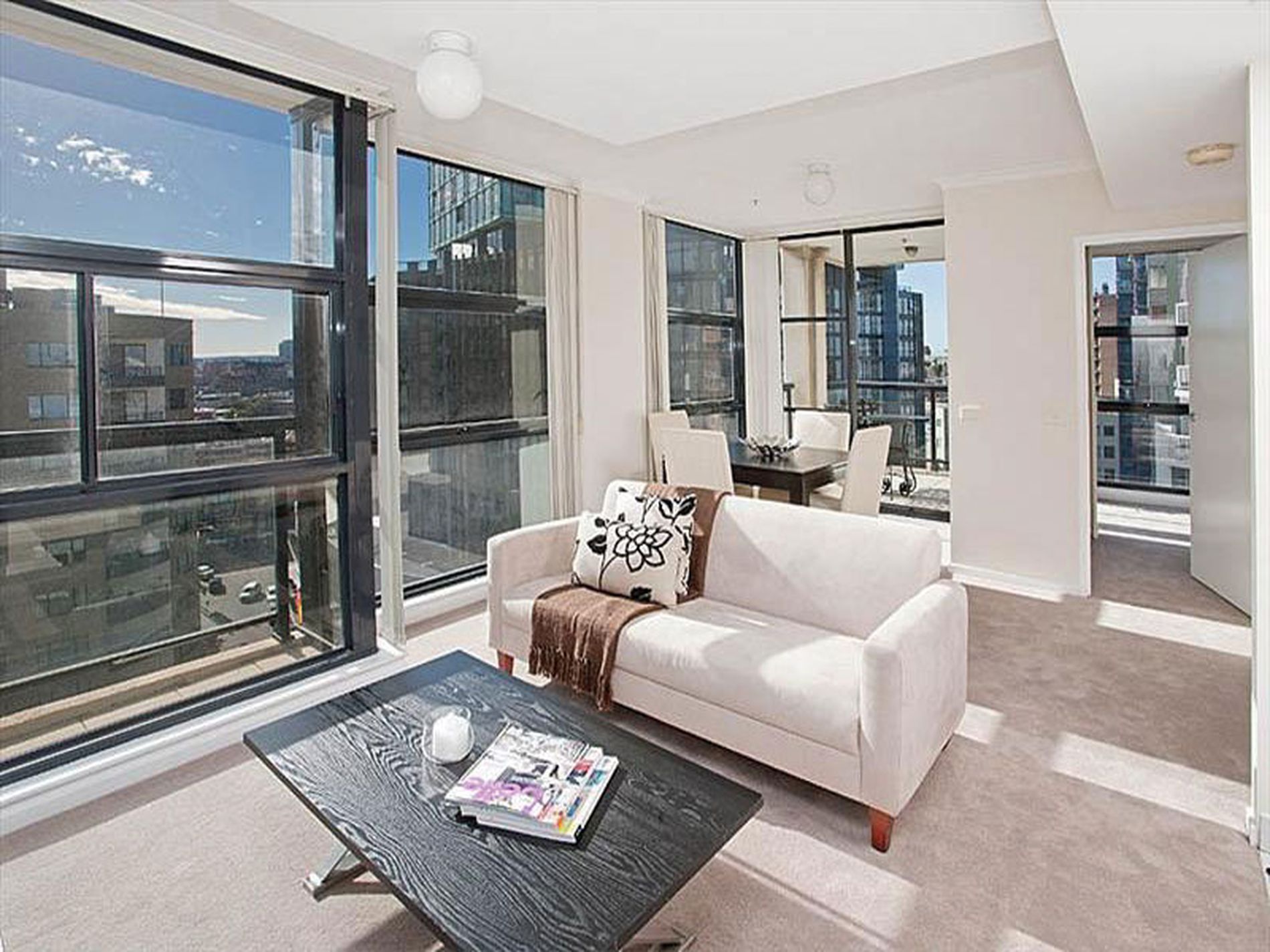 1306 / 174 Goulburn Street, Surry Hills