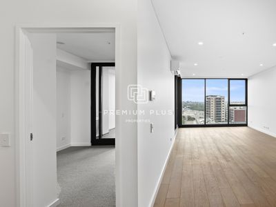 802 / 36 Kitchener Parade, Bankstown
