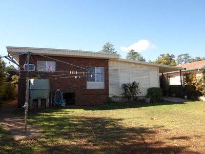 19 Brigalow Avenue, Dubbo