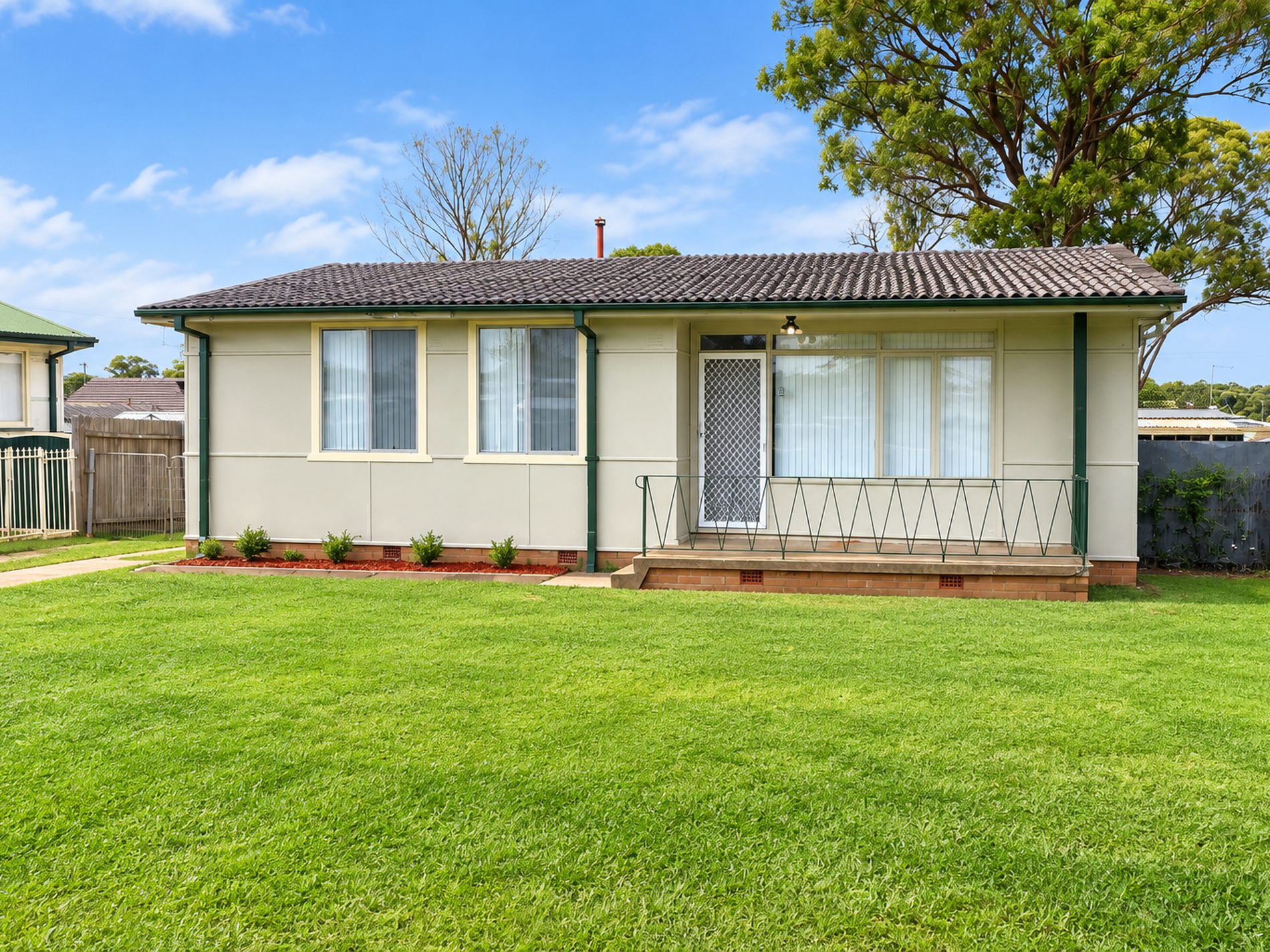 17 Jindabyne Street, Heckenberg