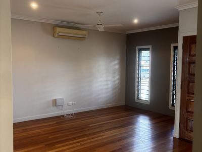 17 Sheerwater Parade, Douglas