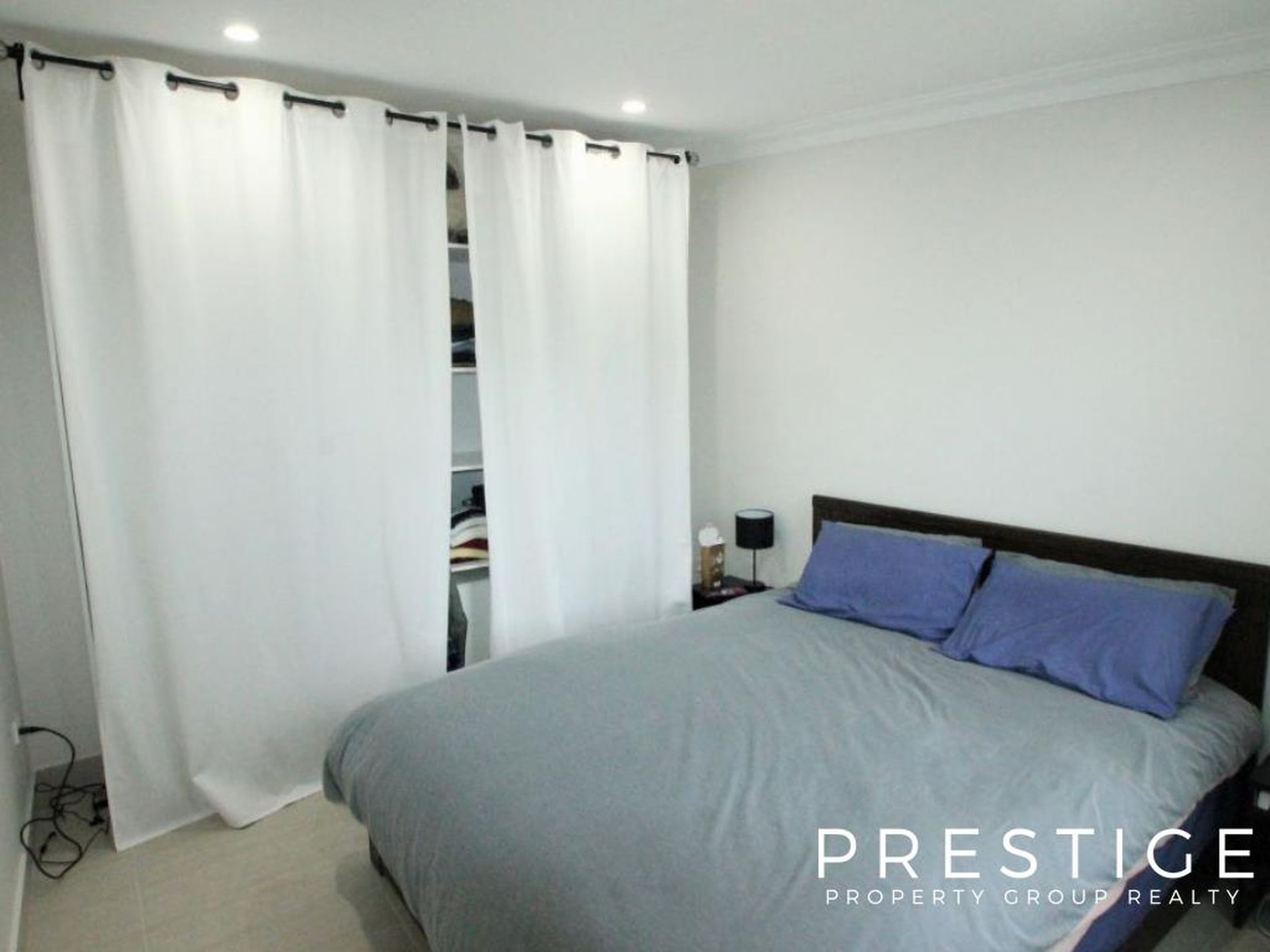 1 / 8 Firmstone Gardens, Arncliffe