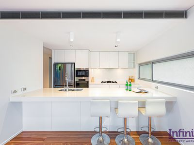 1 / 5 Waverley Crescent, Bondi Junction