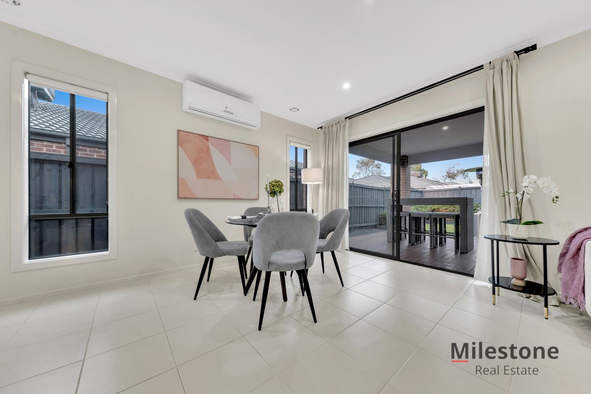 6 Galileo Way, Cranbourne West
