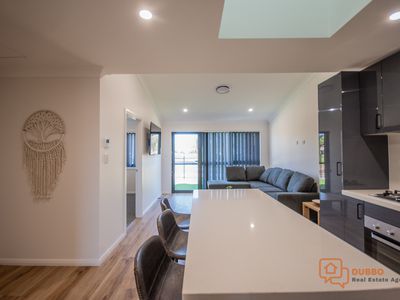 1 Gunsynd Circuit, Dubbo