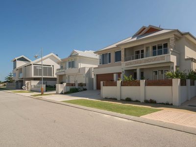 50 Maldives Drive, Hillarys