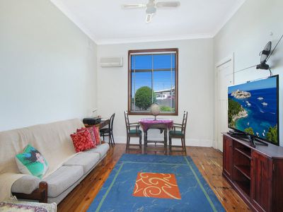 10 Sixth Avenue, Port Kembla