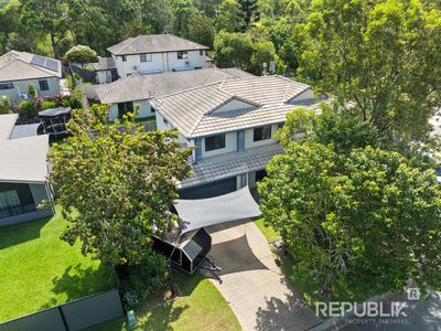 1 / 26 Witheren Circuit, Pacific Pines