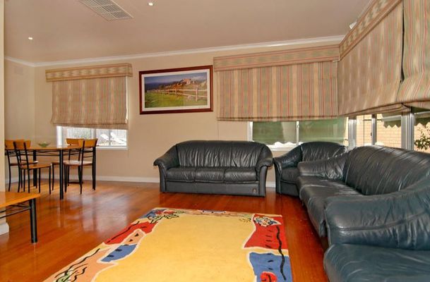 7 Ringwood Ct, Gladstone Park