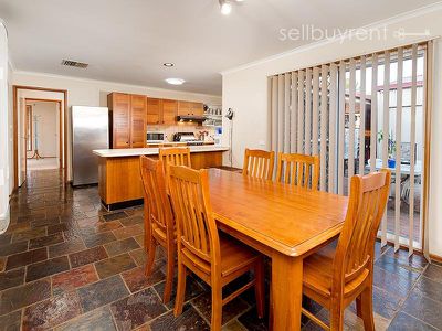 17 MCFARLAND ROAD, Wodonga