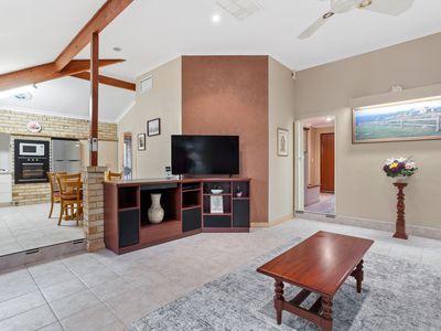 1 Stone Court, Kardinya