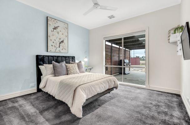 9 The Ridge, Oaklands Junction