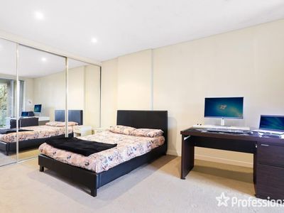 10 / 17-19 Hassall Street, Parramatta