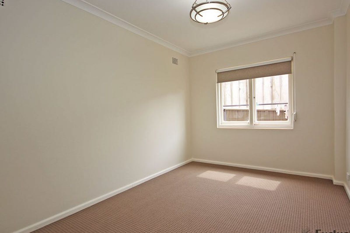 2 / 74A Queen Street, Concord West
