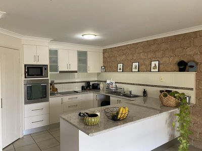 2 / 5 David Place, Kingaroy