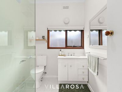 18 Read Street, Newtown